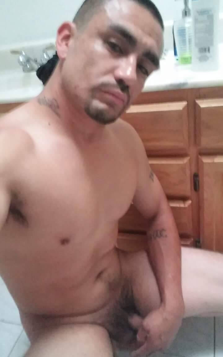 lukass91:  Mas fotos de este machote mmm papito que rico esta LIKE Y COMPARTAANN