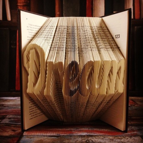 mymodernmet:  Artist Nicola Nobo Repurposes Old Books into 3d Sculptures by Carefully Folding Their Pages  