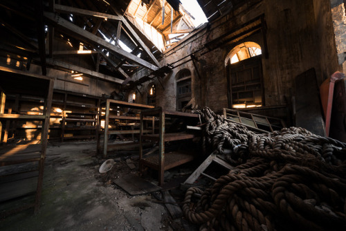 煉瓦造りの発電所跡Abandoned power plant.