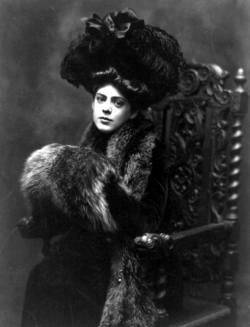 edwardian-time-machine:  Actress Ethel Barrymore Not sure if Edwardian or Victorian, but still stunning either way. :) Source 