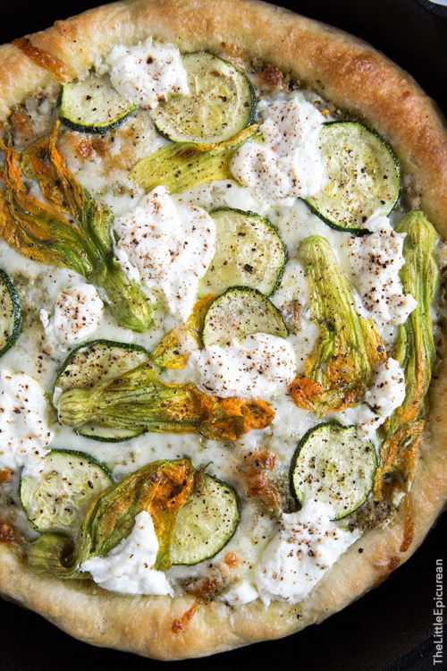 foodffs:RICOTTA AND SQUASH BLOSSOM PIZZAReally nice recipes. Every hour.Show me what you cooked!