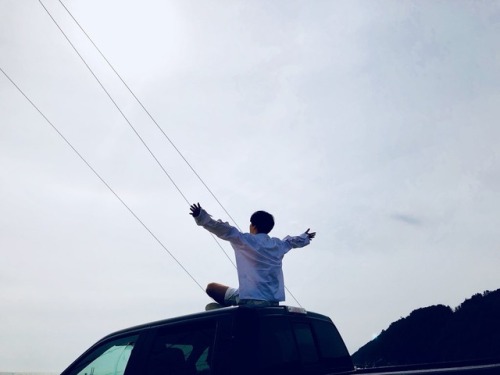 180407 Jimin’s Tweet起 촬영 에피소드 사진세번째는 꾹이가 찍어준 사진#JIMIN#LOVE_YOURSELF起_WONDER#EP2 pic.twitter.co