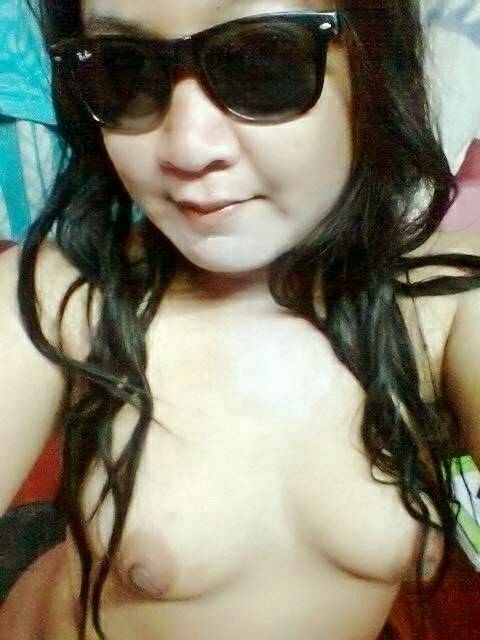 mblokodot: #tante #narsis #bugil #sange