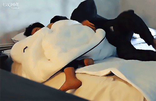 userjiminie:if jungkook not blanket, then why does he drape himself over jimin? | mm19 cr. seokjinyo