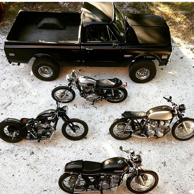lemoncustommotorcycles:  By @mpgmotozen by saint_motors http://ift.tt/1xevTUq 