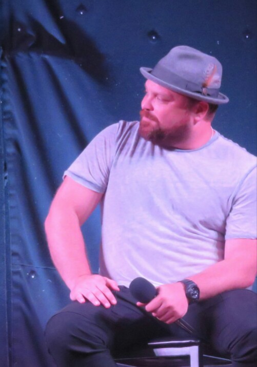 girthitude:  Currently obsessed with Drew Powell. He’s a total babe!!