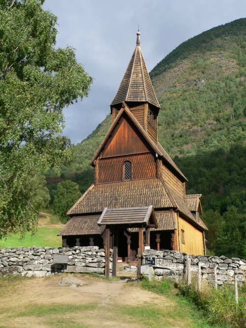 asatru-ingwaz:Urnes Stave Church / Urnes stavkyrkje in Norway, the oldest stave church, now UNESCOTh