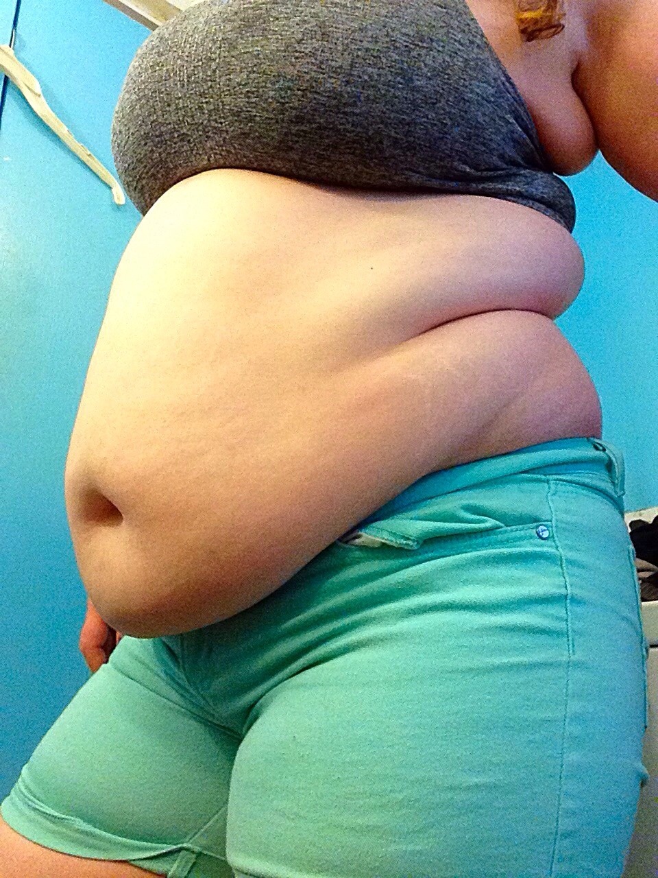 thebellygoddess:Progress at itâ€™s finest. ðŸ·