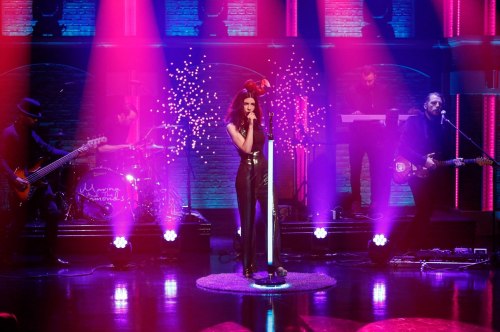 dreamingofmarina:  Marina and the Diamonds performing on Late Night with Seth Meyers // March 25, 2015 