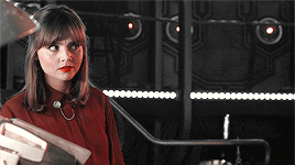 meraofxebel:Doctor Who meme: 7 outfits [7/7]↳  Clara Oswald in “The Caretaker”