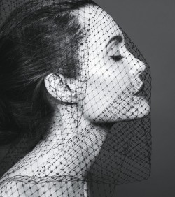 M-As-Tu-Vu:© Angelina Jolie Photographed By Mert Alas &Amp;Amp; Marcus Piggott For