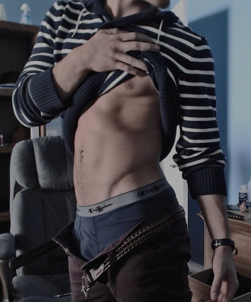 waistbandboy:  Unbuttoned 