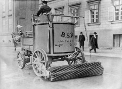vintageeveryday:  An electric street sweeper cleans the roadway in Berlin, Germany, 1907.