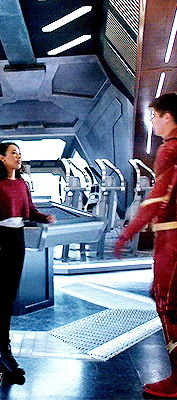 westallenverse:I’m 5'4" and usually have to stand on a box when I’m next to Grant. — Candice Pa