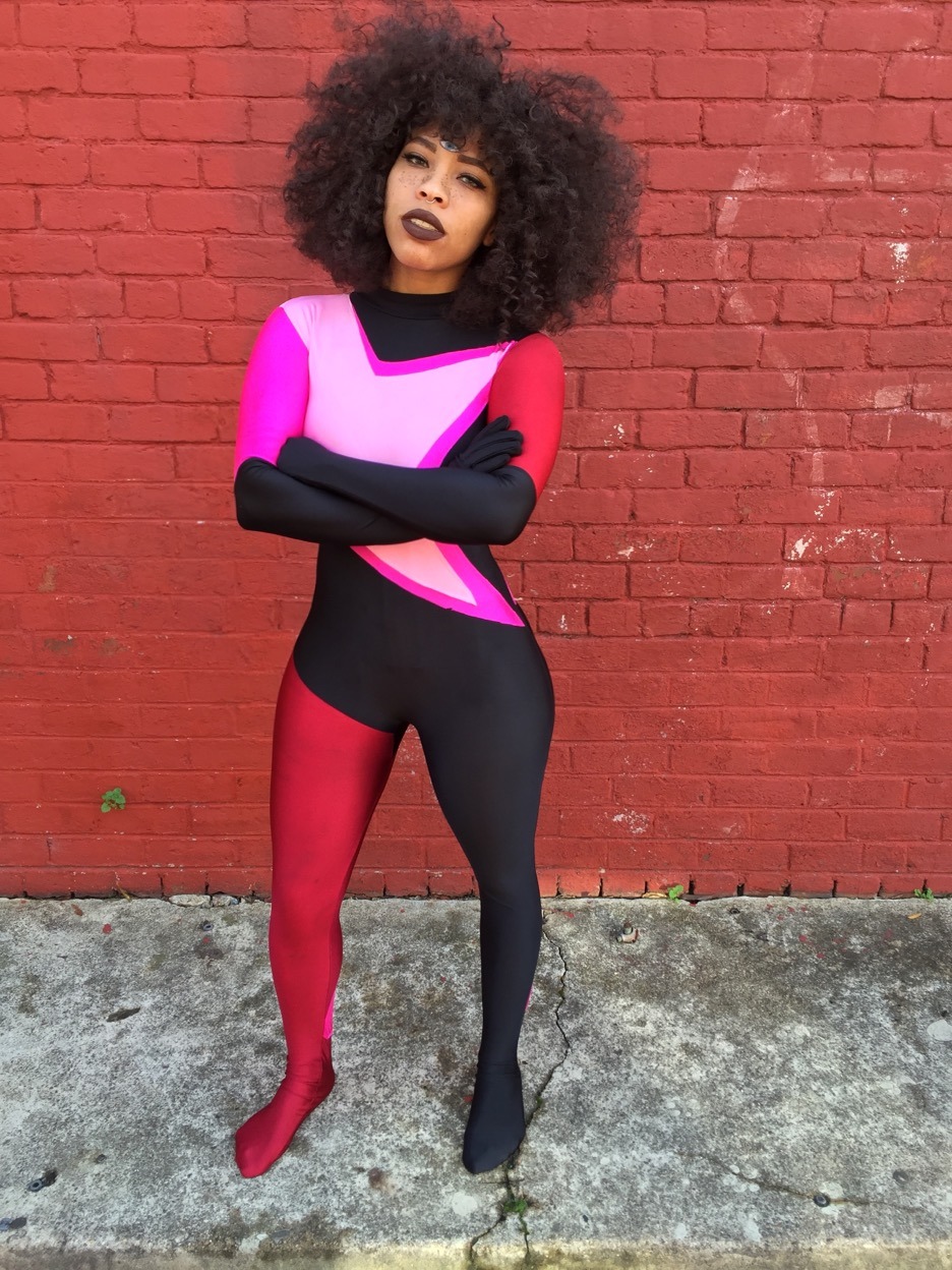 kieraplease:  As promised, here’s my Garnet Halloween costume. It’s not perfect