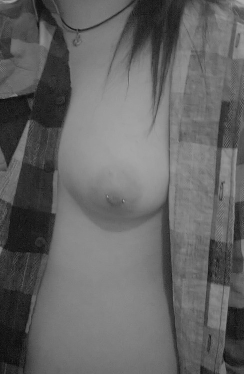es un pecho adorable ^^