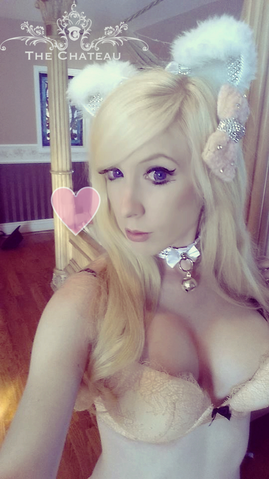 catgirlmanor:  Diamond level swaorvski crystal ears and collar for the Chateau by