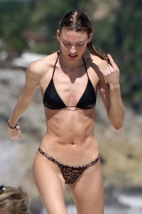 Martha Hunt has a such a perfect body, so beautiful.I’m looking at her images and I’m hypnotiz