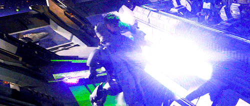 wombat-annihilator:  ewan-mcgregor:  Obi-Wan + spinning/twirling his lightsaber  