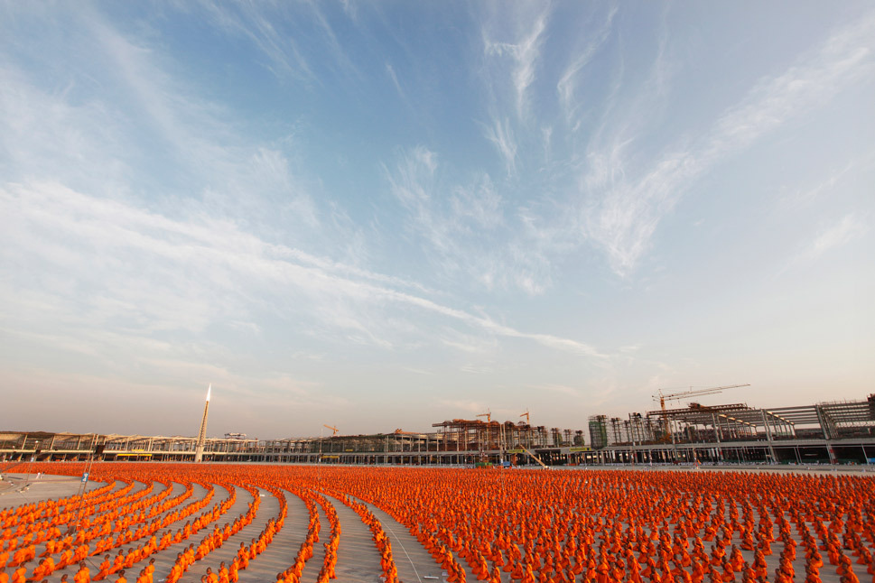 cultureunseen:  Tens of thousands of Buddhist monks at prayer on Makha Bucha Day,