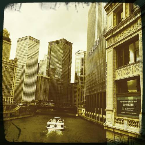 <p>Getting ready to board the @chiarchitecture boat tour. It was snowing hard and we were in the shadow of Trump Tower. C