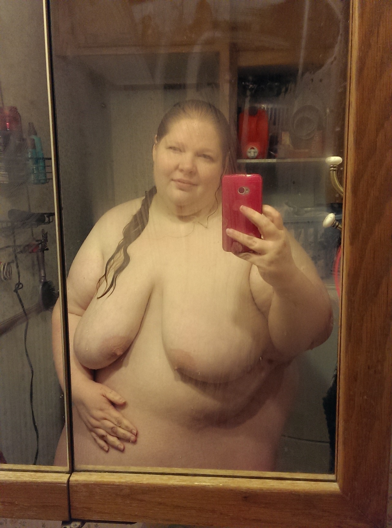 kinkylittlefatgirl:Oh, look! It’s me again! With all my fattie fat hanging out