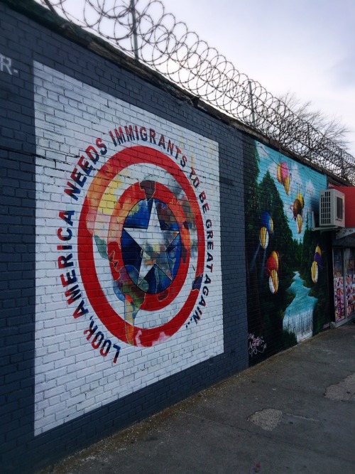 thesaltofcarthage: steeleholtingon:  kurozawa46: Shoutout to this artist :) Steve Rogers approves th