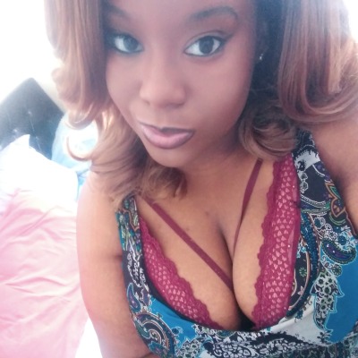 sxcmilf88:Quarantine life💖💕💕💕 Those damn lips!!!! And EYES!!!!!