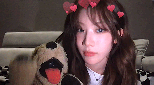 Kim Lip - It's Beginning To Look A Lot Like Christmas