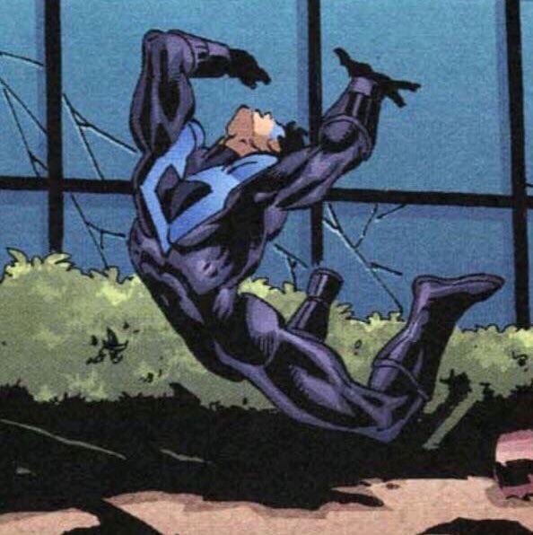 pissvinegarandacrowbar:  batsyfamhq: Dick ‘dramatic’ Grayson #pretty man down