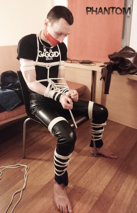 phantombondage:I was only following the T-shirt’s suggestion.Which one do we prefer? 😏