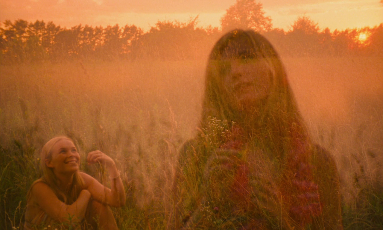 sesiondemadrugada:The Virgin Suicides (Sofia Coppola, 1999).