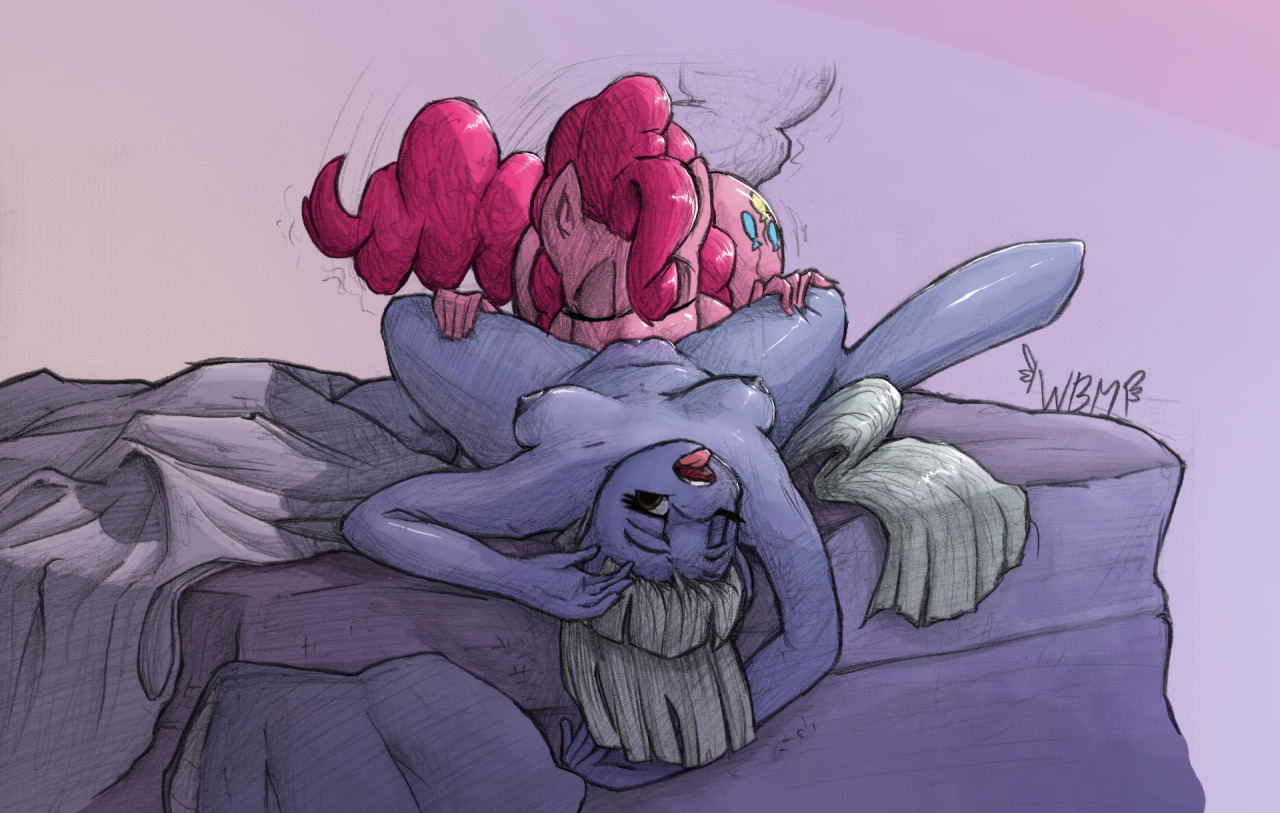 Pinkie and her family 2/5 (Limestone Pie)Another piece from the abandoned artpack