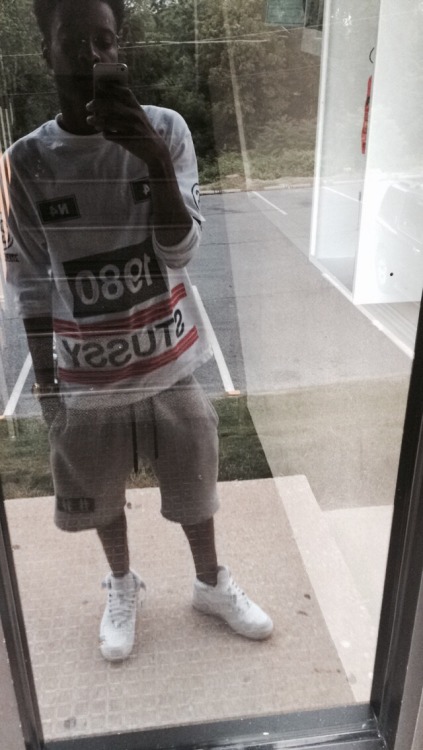 kxngtrxcc: riight right. ..