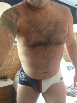 falcon73:  hausofmaus:  hausofmaus:  Beach bulge! Ready to get out in the sun.  Trying out tags..  If this gets to 1000 likes I will obviously have to do more underwear pics… Lol!  ❤️