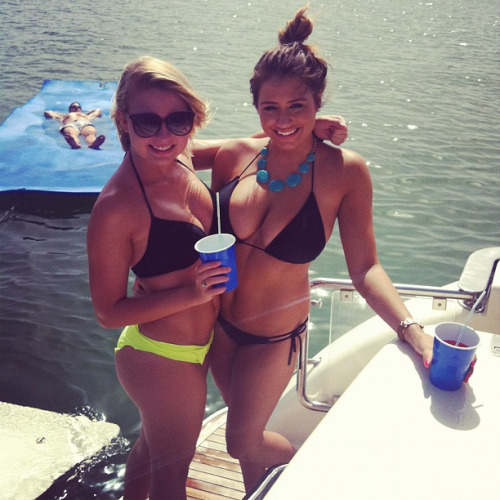 bigger-on-top:Boating or Motorboating ?