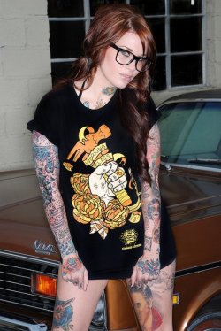 tattooedwomenarebeautiful:  Modèle:Mary-Leigh