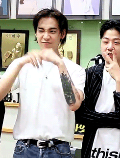 im-in-trbl:     170719  Kiss The Radio - Jaewon