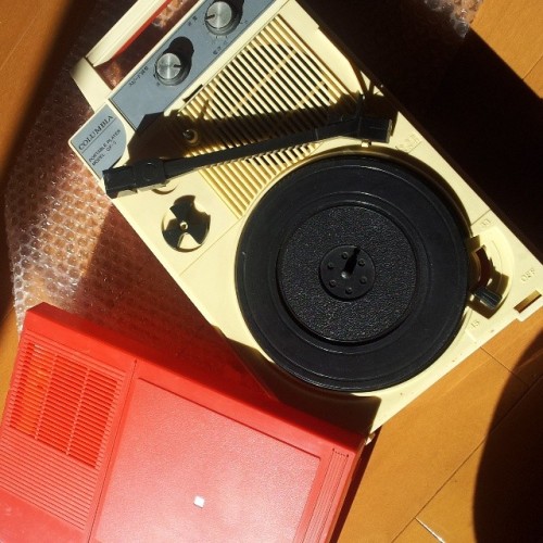 vintage columbia portable vinyl player. pickup from japan couple...