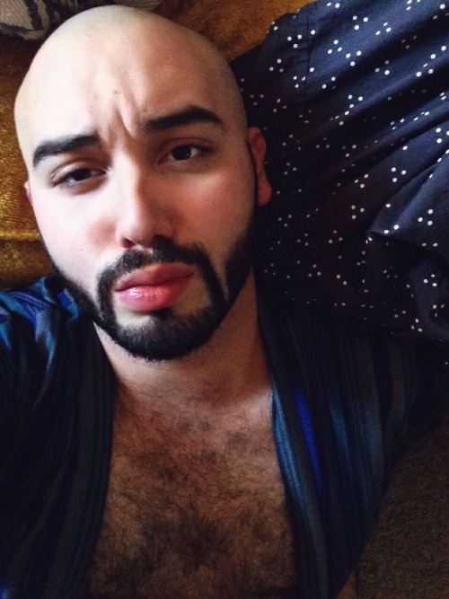 thehangingman:Shaved & Showered. But still feel like crap. 😖