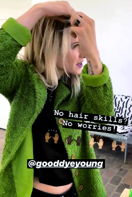 dailywilliams: New video of Hayley on Sephora’s Instagram story for goodDYEyoung. &n
