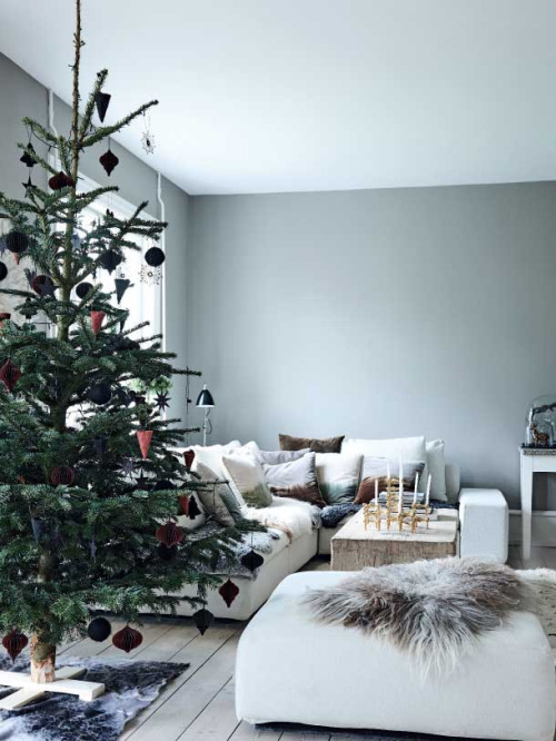 gravityhome:Christmas home | photos byMette WotkjærFollow Gravity Home: Blog - Instagram - Pinterest