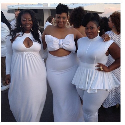 thickerisbetter:shonte26:All white plus size fashionDamn. All plus size ladies and all beautiful.
