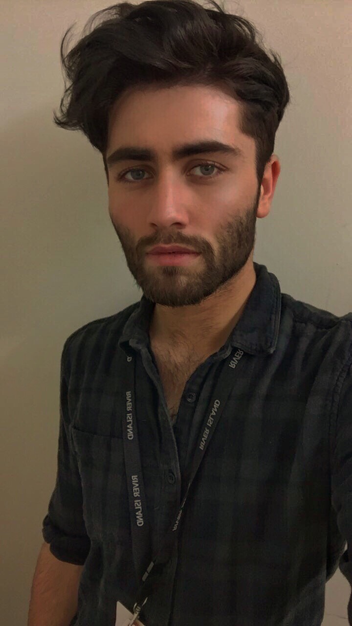 bloominglights:Work selfie