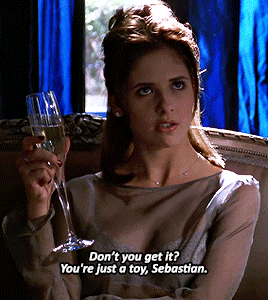 SARAH MICHELLE GELLAR As KATHRYN MERTEUIL ✧ CRUEL INTENTIONS (1999) Dir. Roger Kumble
