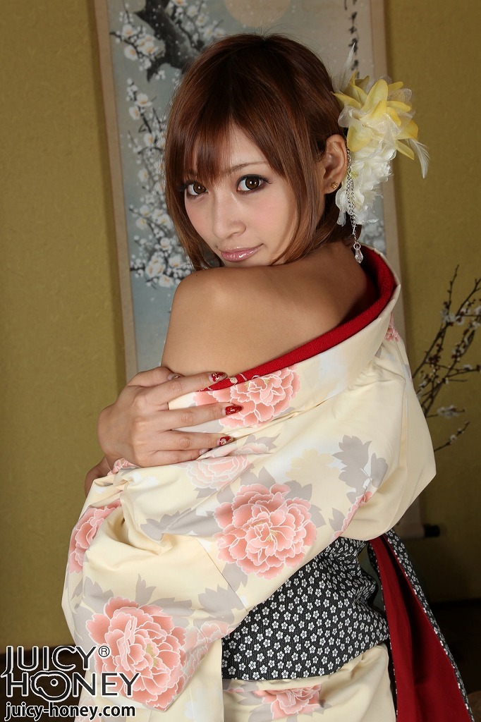 hiramekin:  明日花キララ出典：http://www.bobx.com/av-idol/