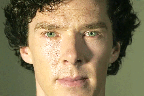 luciawestwick:  Everyone needs smiling Benedict on their blog. 