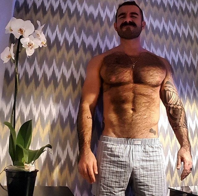 Follow my two hairy men blogs:http://sambrcln.tumblr.comhttp://hairysex.tumblr.com