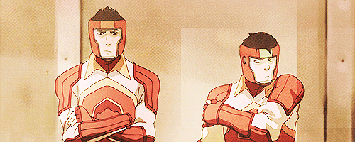 16stolenxpaperthin:  bros before hos && sisters before misters — Prioritizing relationships: you’re doing it rightI am just full of commentary right now but can I pretty please just point out how much I love the fact that the stupid romantic