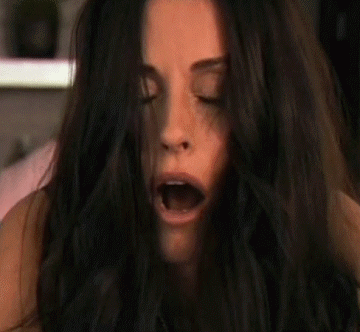 Hotty Gif — Courteney Cox